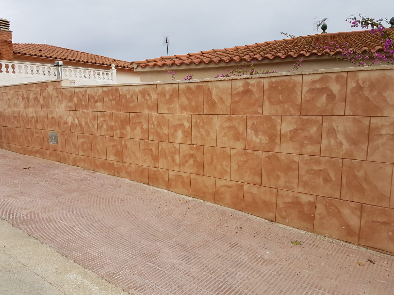 Beton amprentat – finisaj sigilat lucios