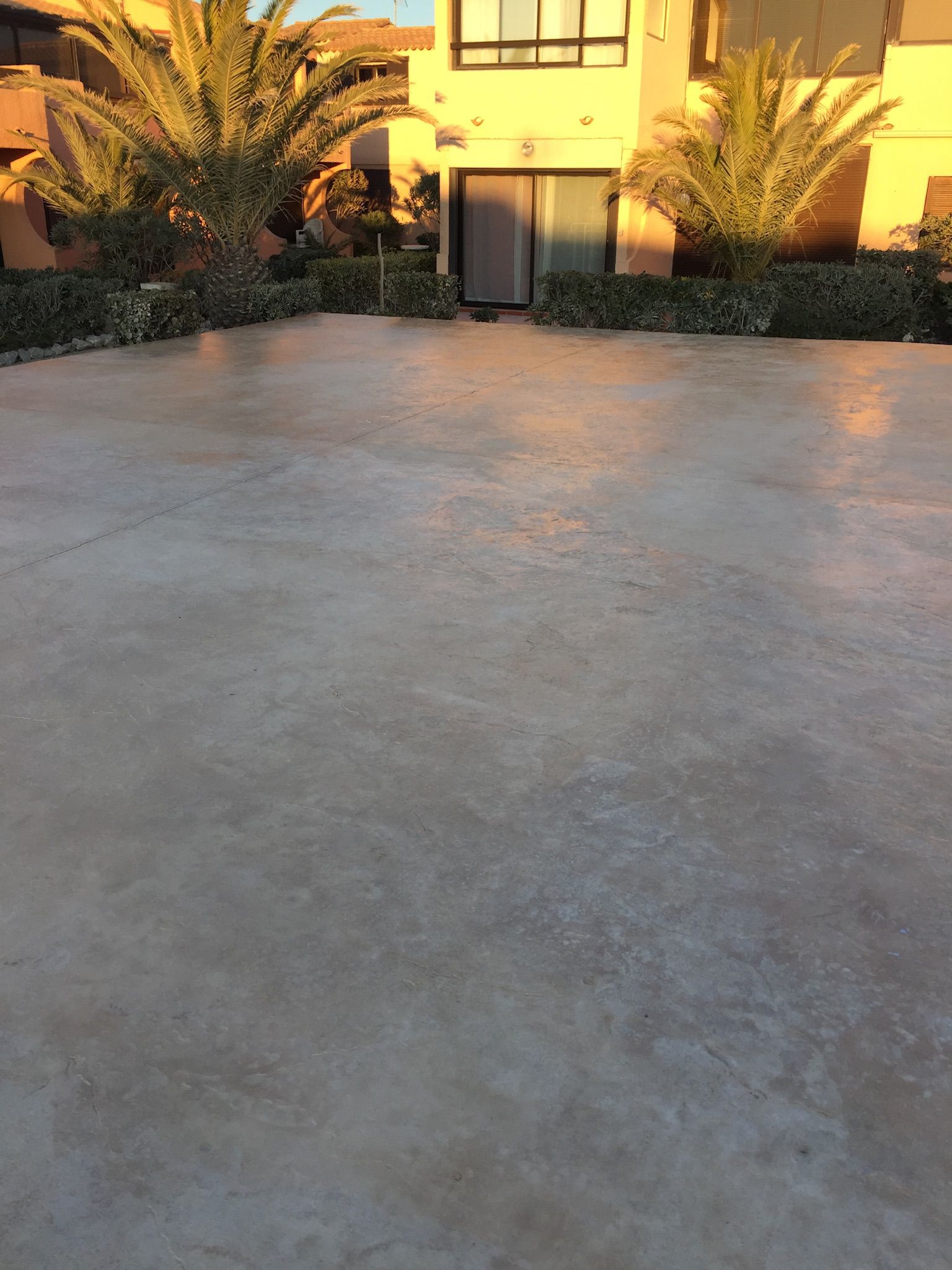 Beton amprentat curte – model slate gri