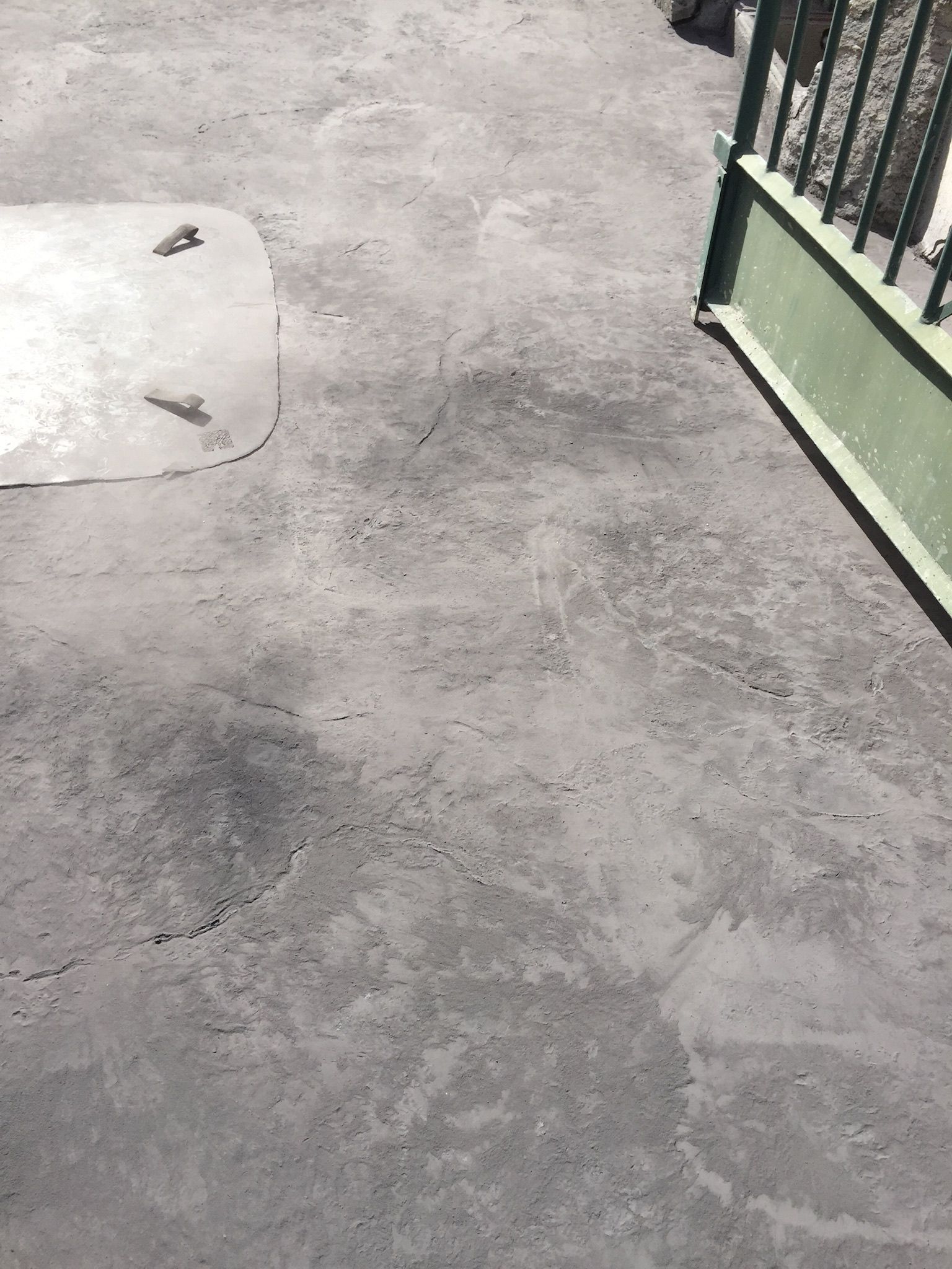 Beton amprentat model cărămidă – trotuar rezidențial